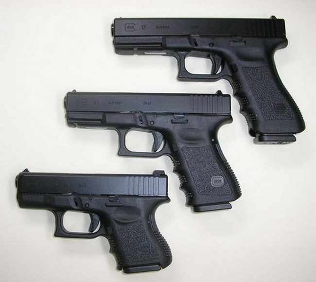 Pistole Glock versioni 17, 19 e 17C